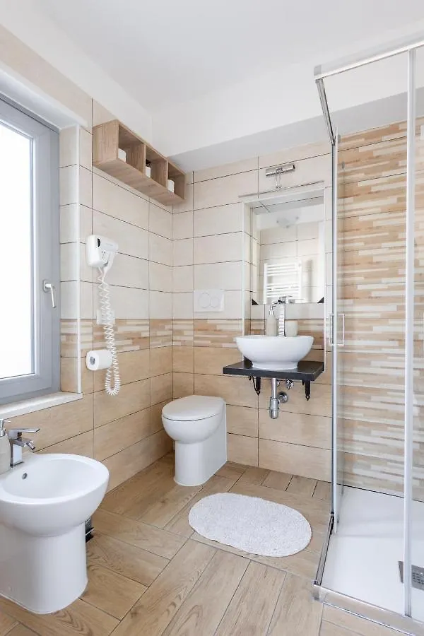 Oristano Camera Arancio Max 3Pers,Bagno,Uso Cucina بيت ضيافة